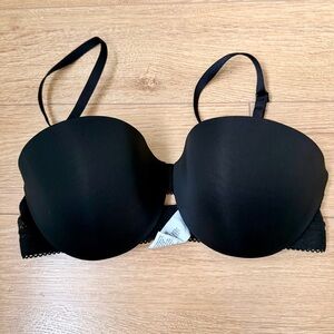 CALVIN KLEIN -  Elegant Black Women's Bra - Removable straps